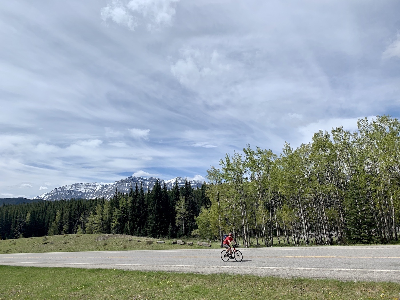 highwood pass bike ride